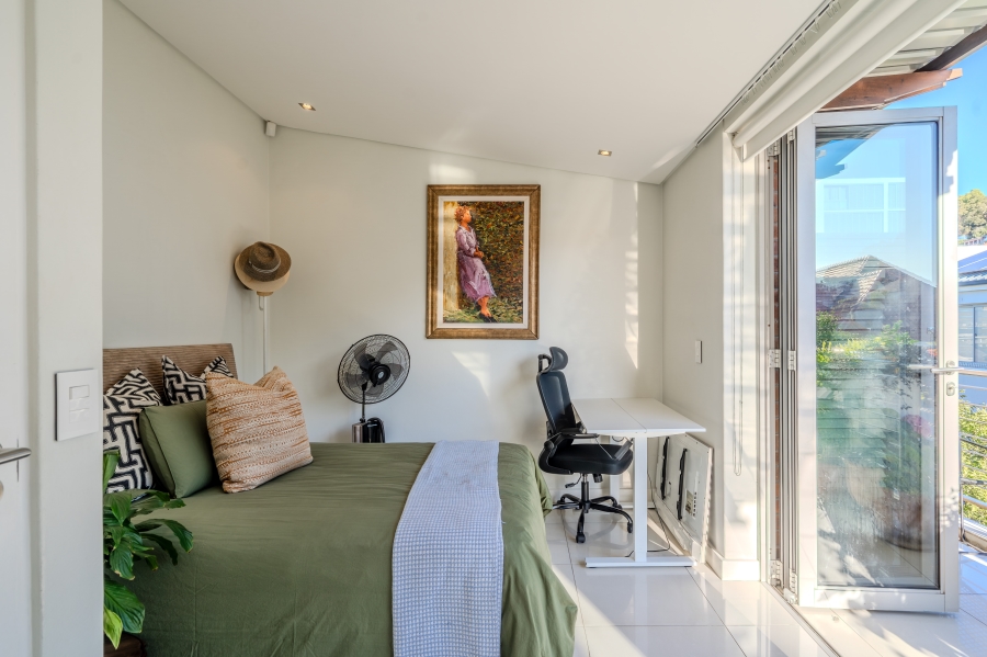 2 Bedroom Property for Sale in Green Point Western Cape